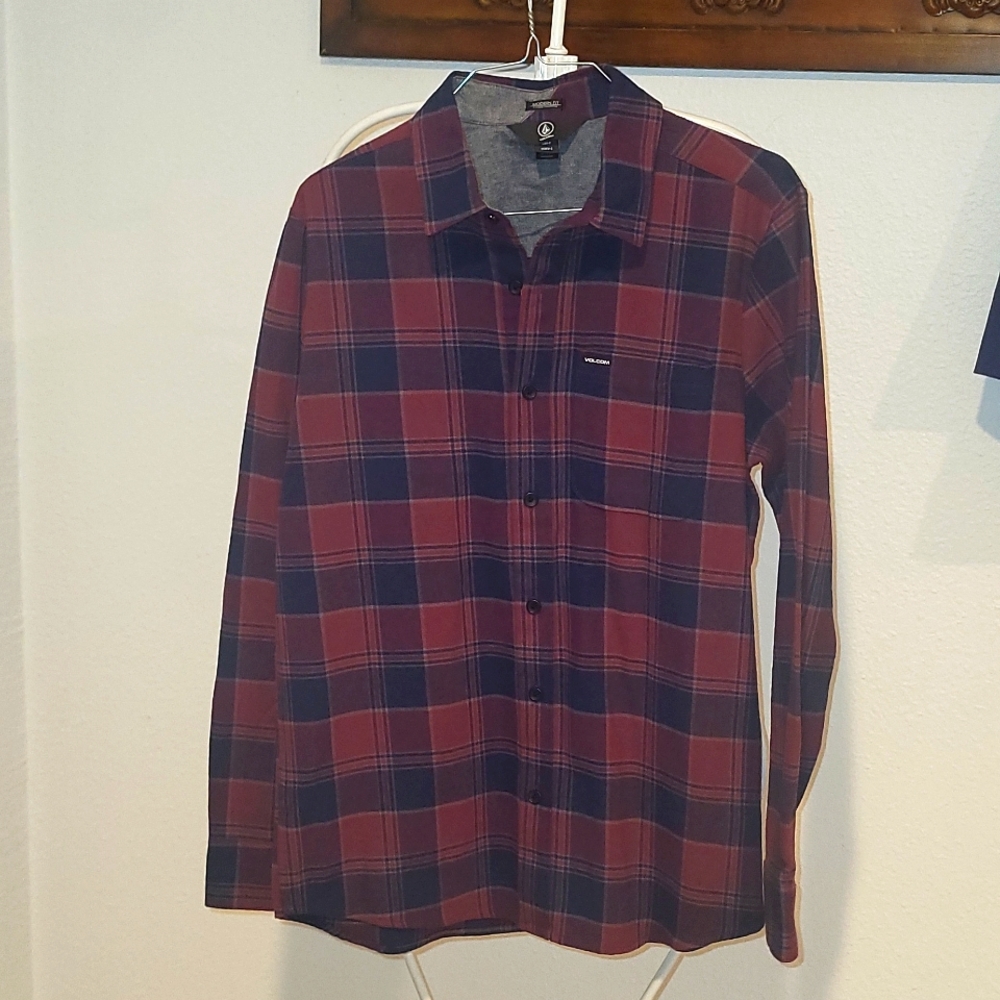 Volcom shirt